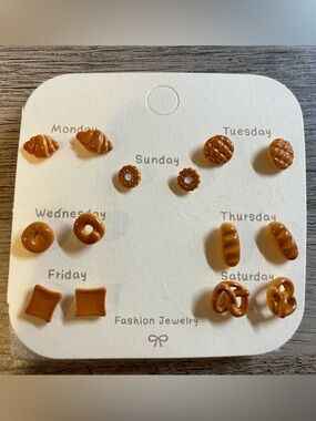 Brown Bakery-Themed Stud Earring Set - 7 Day Fashion Jewelry
